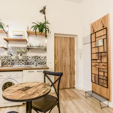 Apartamento Plaza De Lavapies Madrid Exterior photo